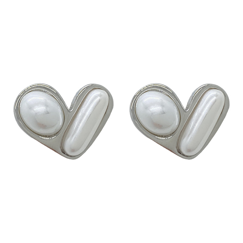 Retro Pearl Gold Stud Earrings Simple