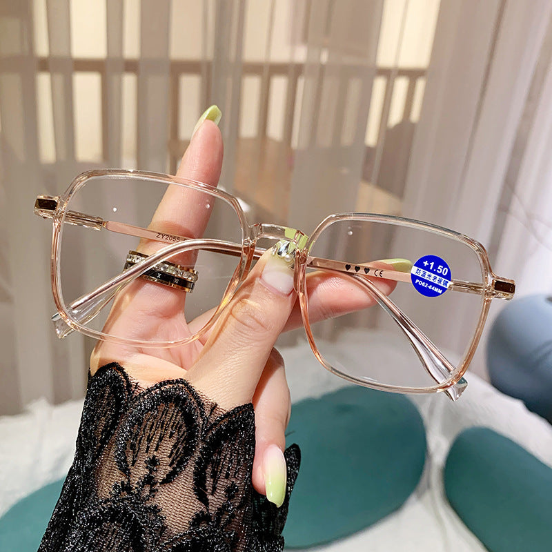 Fashion And Trendy Style Glasses