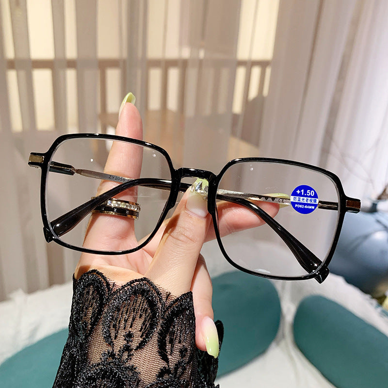 Fashion And Trendy Style Glasses