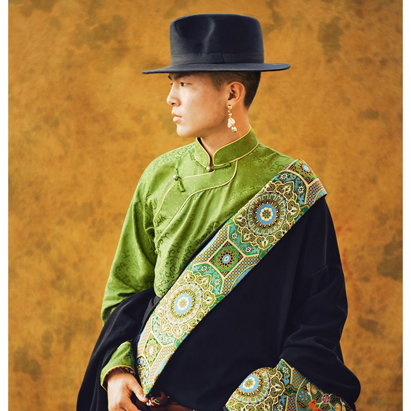 Travel Photography Lhasa Tibetan Costumes Men's Traditional Clothing